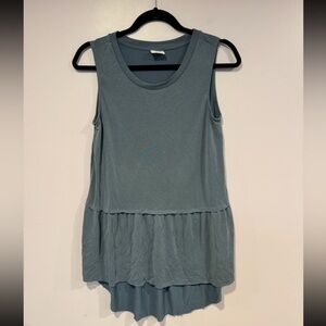 Blue Mote layered bottom flowy tank top‎